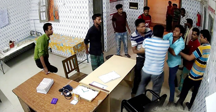 চিকিৎসককে মারধর, গ্রেফতারের পর একজনের স্বীকারোক্তি