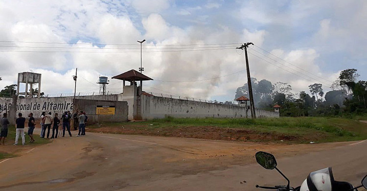 Gang fight kills 57 in Brazil, 16 beheaded