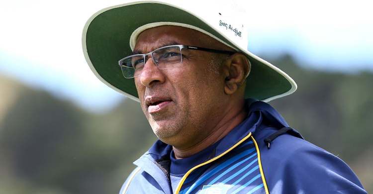 Chandika Hathurusingha asked to step down