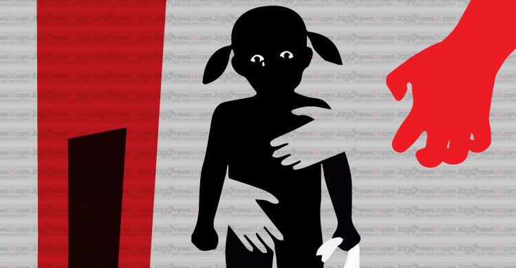 জোর করে বাড়িতে নিয়ে গিয়ে কিশোরীকে ধর্ষণ