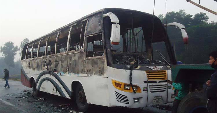 কুমিল্লার মামলায় খালেদার বিরুদ্ধে চার্জ গঠন পেছাল