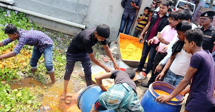 রং স্যাকারিন আর বিষাক্ত কেমিক্যাল দিয়ে ট্যাং তৈরি
