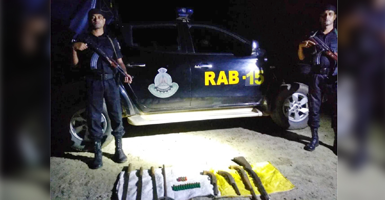 পেকুয়ায় ‘বন্দুকযুদ্ধে’ যুবক নিহত