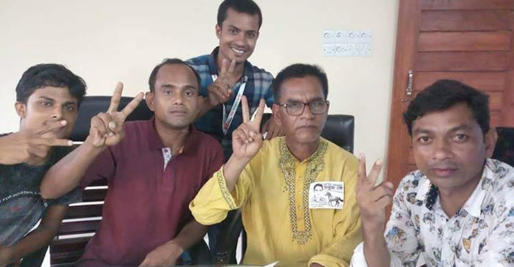 কামারখন্দে নৌকাকে হারিয়ে স্বতন্ত্র প্রার্থীর বিজয়