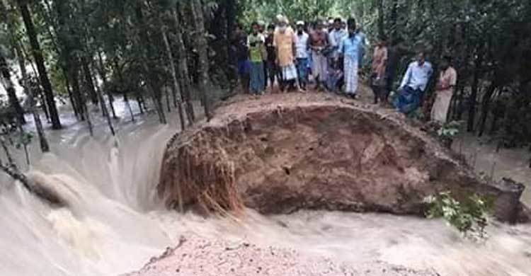ফেনীর মুহুরী নদীর ৮ জায়গায় ভাঙন, ১৫ গ্রাম প্লাবিত