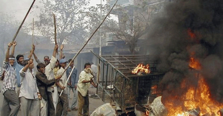 11 get life imprisonment over 2002 India massacre