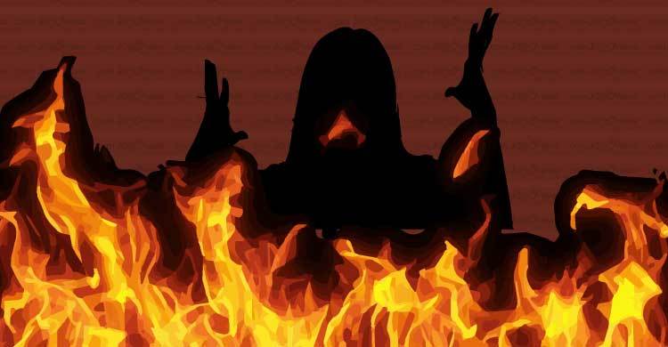 গয়না নিতে বৃদ্ধাকে হত্যার পর আগুন