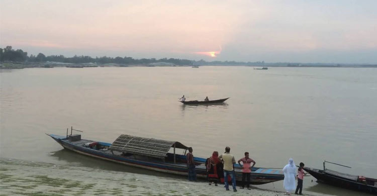 সিরাজগঞ্জে যুবককে কুপিয়ে হত্যা