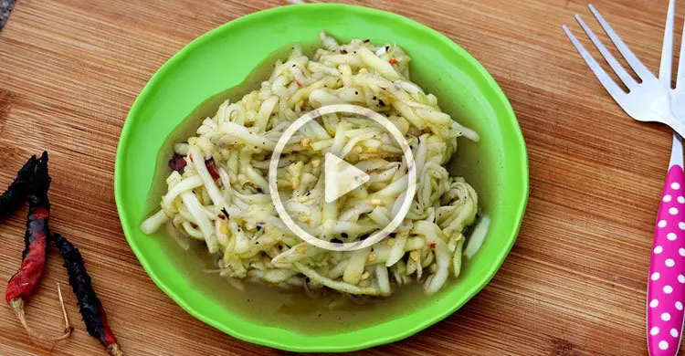 কাঁচা আমের ভর্তা তৈরি করবেন যেভাবে