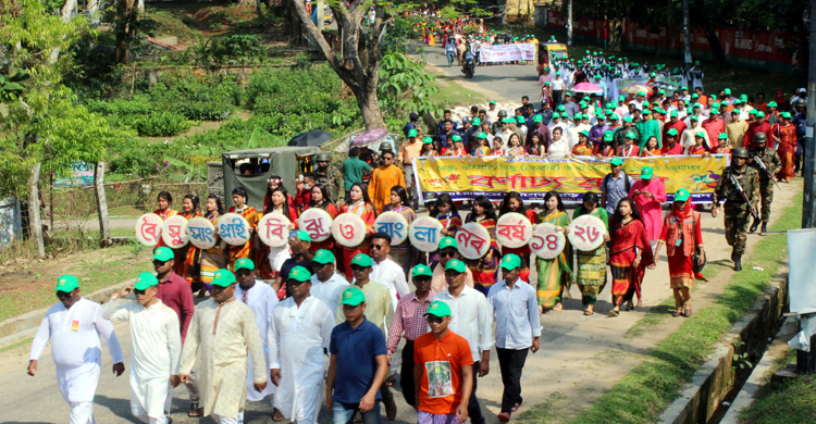 পাহাড়ে বৈসাবি রঙ