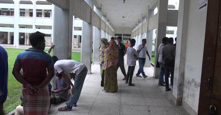 আদালত থেকে হাতকড়াসহ আসামির পলায়ন, ৫ পুলিশ বরখাস্ত