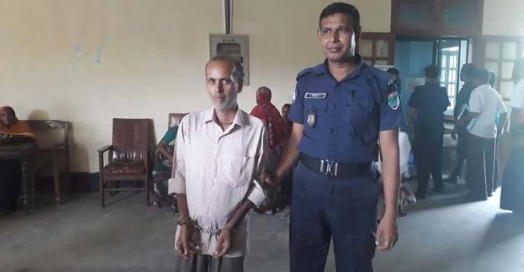 চাচার বিরুদ্ধে মামলা দিয়ে নিজেই জেলে