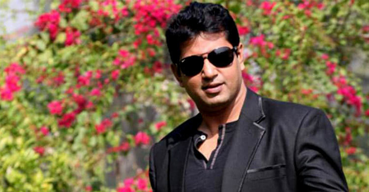 আড়াল ভেঙে শিগগিরই ফিরছেন মাহফুজ আহমেদ