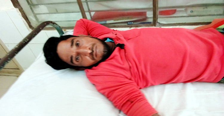 ধর্ষককে গণধোলাই দিয়ে হাসপাতালে ভর্তি