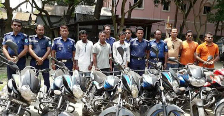 এক চোর দিল ১৪ মোটরসাইকেলের সন্ধান
