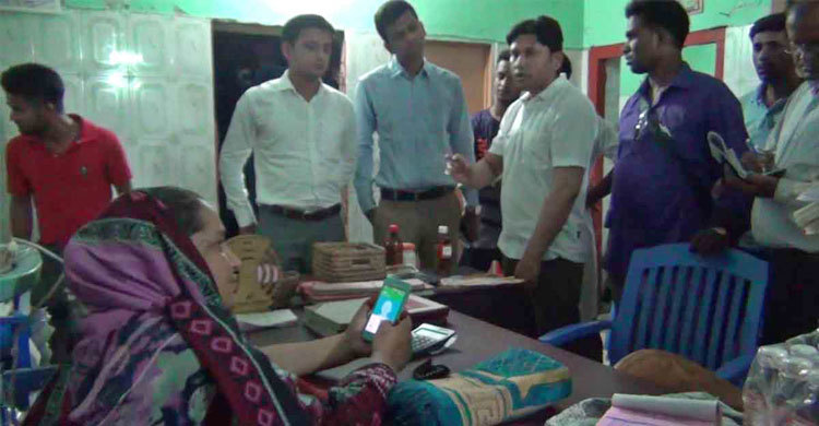 নওগাঁয় ‘গাঁয়ের বধূ’কে সিলগালা