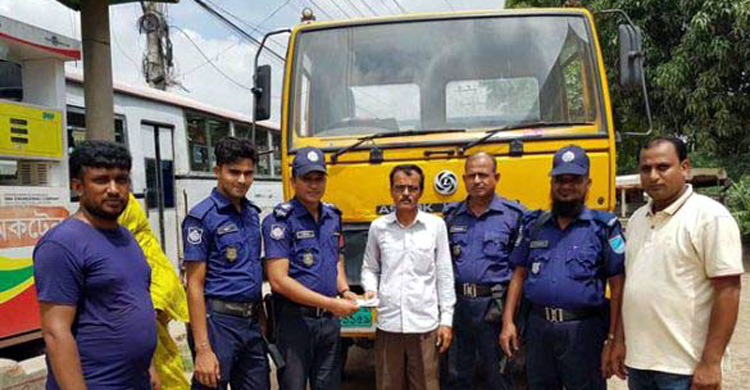 ৯৯৯- এ ফোন, এক ঘণ্টার মধ্যে চুরি যাওয়া ট্রাক উদ্ধার