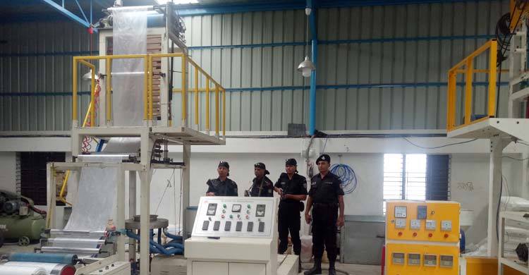 সোনারগাঁয়ে পলিথিন কারখানা সিলগালা