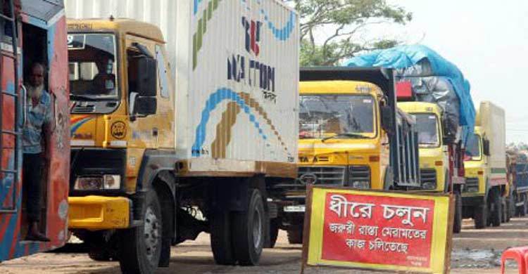 দাশুড়িয়া ট্রাফিক মোড়ে নিত্য যানজট, দুর্ভোগে যাত্রীরা