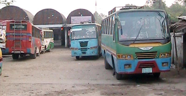 অনির্দিষ্টকালের ধর্মঘটে অচল বাংলাবান্ধা স্থলবন্দর