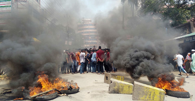 ছাত্রলীগ নেতাকর্মীদের মারধরের ঘটনায় উত্তাল ব্রাহ্মণবাড়িয়া