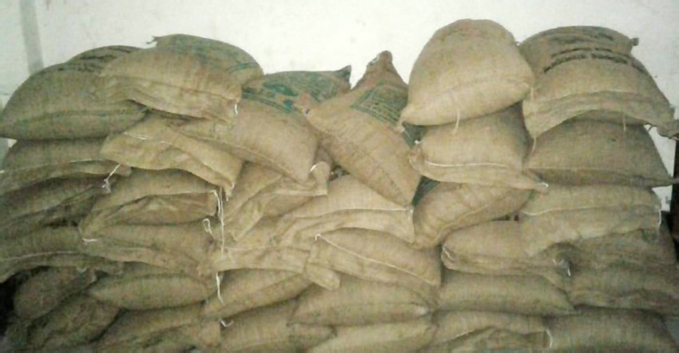 নলছিটিতে ৬২ বস্তা সরকারি চাল জব্দ