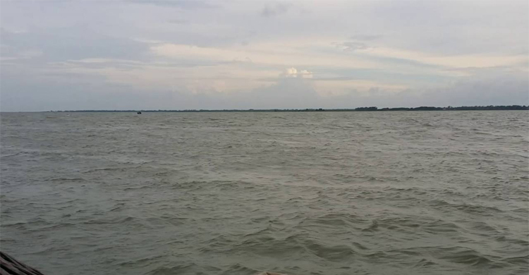 নদীর ঘূর্ণিপাকে পড়ে দুই বন্ধুর করুণ মৃত্যু