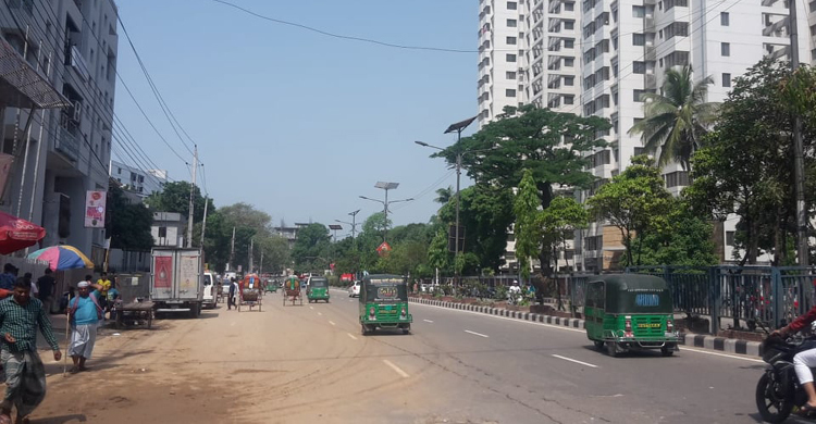 ‘মামা, সিট খালি আছে’
