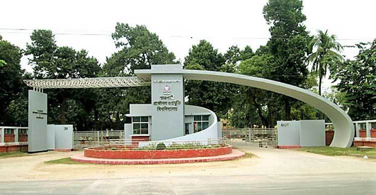 ৫ বখাটের নামে মামলা করলেন সেই রুয়েট ছাত্রী