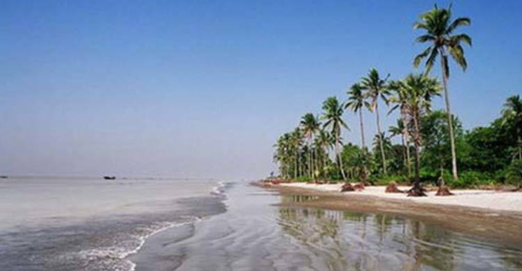 কুয়াকাটায় সৈকতে পর্যটন ব্যবসায়ীকে কুপিয়ে হত্যা