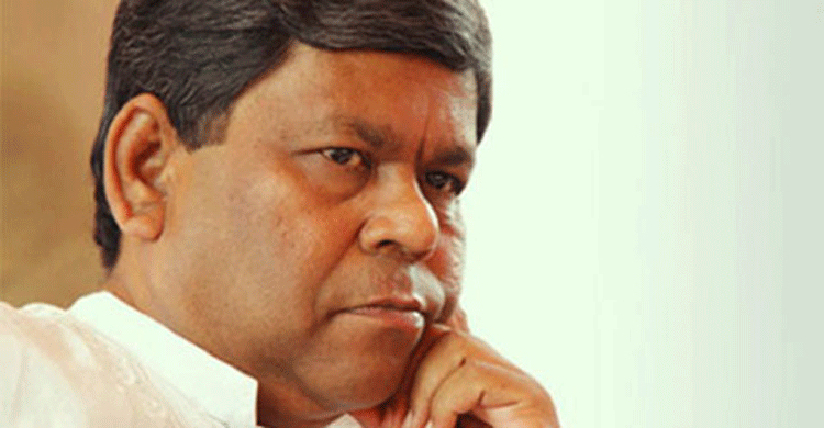 Journo Shawkat Mahmud gets bail in 2 cases