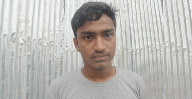 অদম্য মেধাবী হেলাল কি পারবে দারিদ্র্যের বাধা টপকাতে?