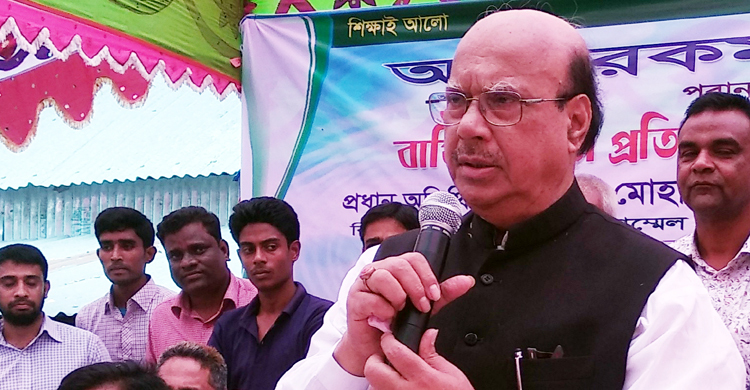 কেন সংসদে আসবেন না?