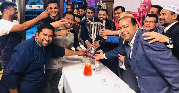 বার্সেলোনায় স্বাধীনতা কাপ ক্রিকেট টুর্নামেন্টের পুরস্কার বিতরণী