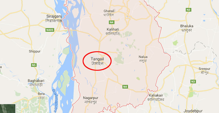 বনের ভেতর গলায় ওড়না পেঁচানো নারীর লাশ