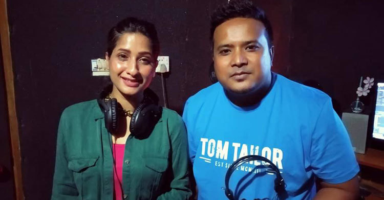 আরিফ-টিনার মেঘের বাড়ি
