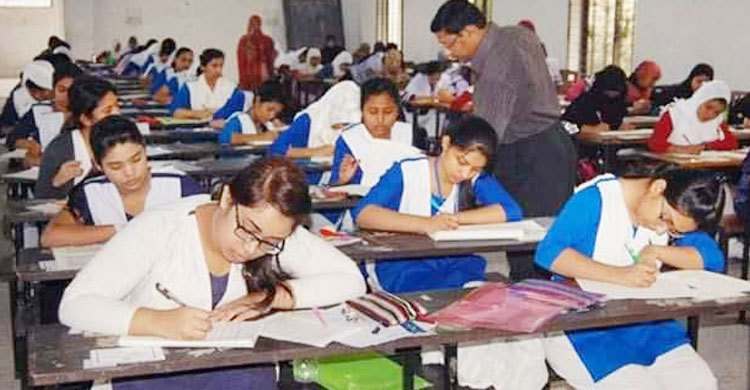 বহিষ্কৃত ৩৩ পরীক্ষার্থী কি দুই অধ্যক্ষের প্রতিহিংসার বলি!