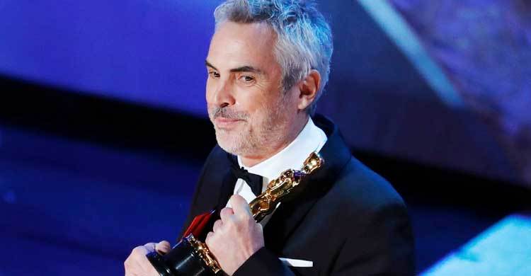 Alfonso Cuarón wins Oscar for best director for Roma