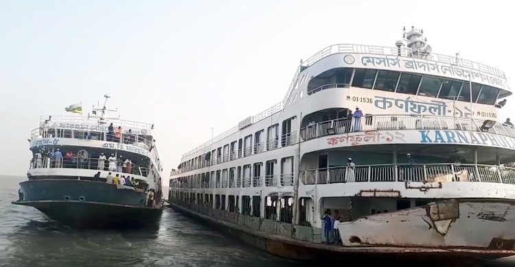 মেঘনায় পড়ে যাওয়া যাত্রীর সন্ধান ২৪ ঘণ্টায়ও মেলেনি