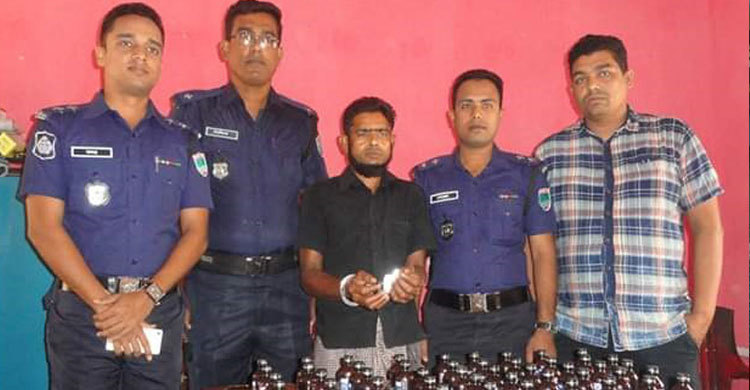 শার্শায় ৫০ বোতল ফেনসিডিলসহ গ্রেফতার এক