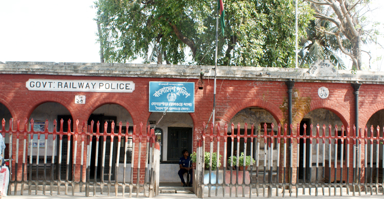 ৭ দিন থানায় গিয়েও ওসির দেখা পেলেন না নিহতের স্বজনরা