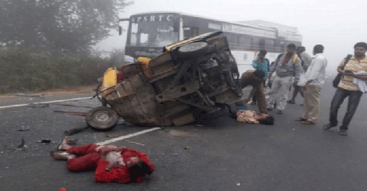 India crash leaves 9 schoolchildren dead, 20 injured