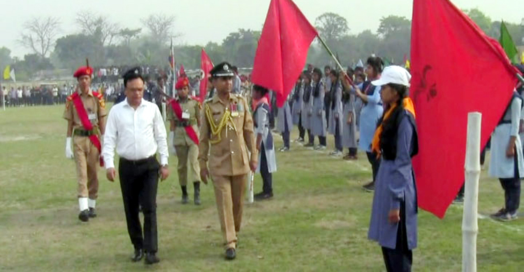 মাইকে নাম ঘোষণা না করায় স্বাধীনতা দিবসের অনুষ্ঠান বর্জন