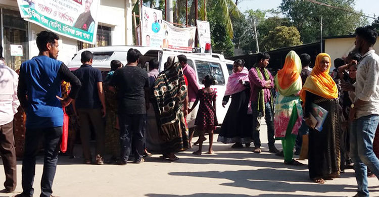 শিশুকে বাঁচাতে গিয়ে প্রাণ গেল কলেজছাত্রের