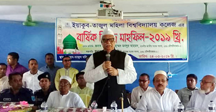 রাজনীতিতে শত মত, শত পথ থাকতে পারে