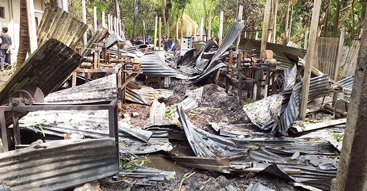 প্লাস্টিক কারখানায় আগুন, শ্রমিক নিহত