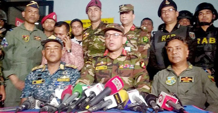 Suspected plane hijacker killed in commando operation