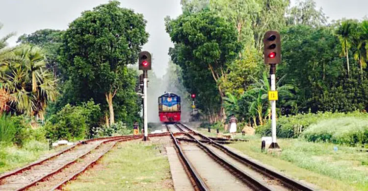 দেশে রেলপথের দৈর্ঘ্য ২৯৫৫.৫৩ কি.মি.