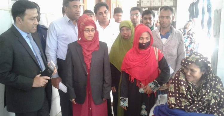 satkhira-dc-with-fahima