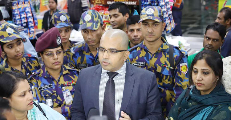 অস্বাস্থ্যকর খাবার বিক্রির দায়ে জরিমানা